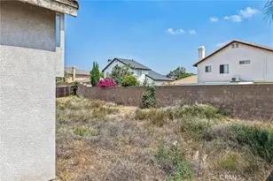 2428 W Calle Celeste, Rialto, CA 92377 - Photo 11