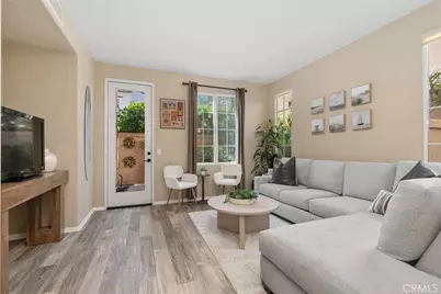 80 Great Lawn, Irvine, CA 92620 - Photo 3