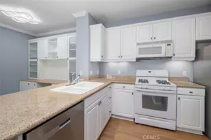 3241 Watermarke, Irvine, CA 92612 - Photo 7
