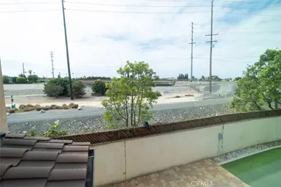 10511 Sausalito Court, Los Alamitos, CA 90720 - Photo 27