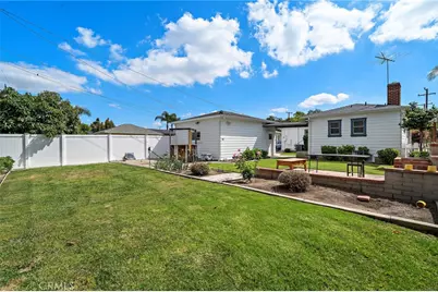 834 N Grand Street, Orange, CA 92867 - Photo 3