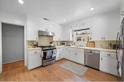 834 N Grand Street, Orange, CA 92867 - Photo 5