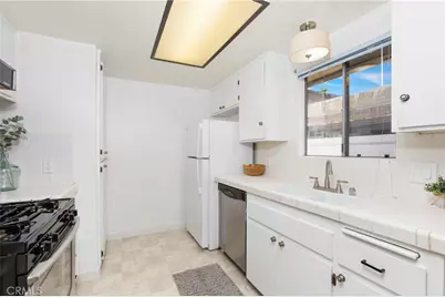 571 W Greenwood Avenue #12, La Habra, CA 90631 - Photo 9