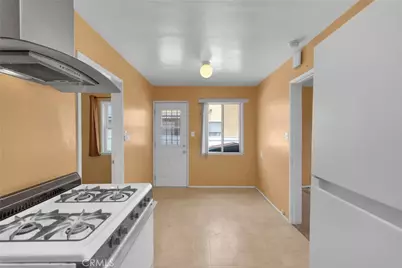 3581 Cherry, Long Beach, CA 90807 - Photo 17