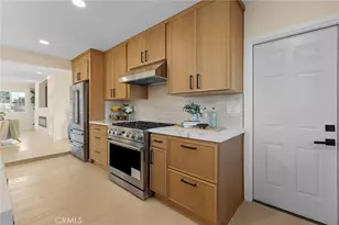 1019 N Cambria Pl, Anaheim, CA 92801 - Photo 9