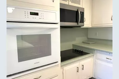 1681 Monterey Rd., M2-15D, Seal Beach, CA 90740 - Photo 11
