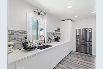 2215 N Spurgeon Street, Santa Ana, CA 92706 - Photo 9