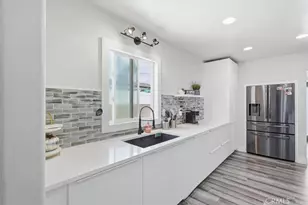 2215 N Spurgeon St, Santa Ana, CA 92706 - Photo 13