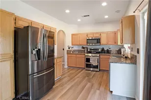 12801 Brookdale St, Victorville, CA 92392 - Photo 11