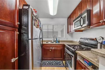 5500 Owensmouth Ave #122, Woodland Hills, CA 91367 - Photo 15