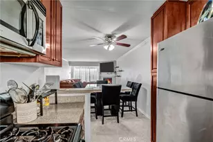 5500 Owensmouth Ave, Woodland Hills, CA 91367 - Photo 17
