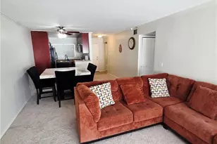 5500 Owensmouth Ave, Woodland Hills, CA 91367 - Photo 21