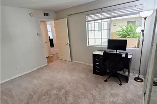 5500 Owensmouth Ave, Woodland Hills, CA 91367 - Photo 25