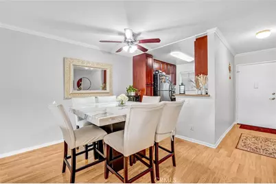 5500 Owensmouth Ave #122, Woodland Hills, CA 91367 - Photo 9