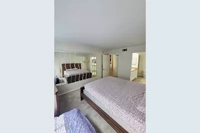 5500 Owensmouth Ave #122, Woodland Hills, CA 91367 - Photo 19