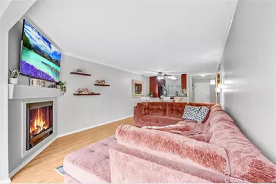 5500 Owensmouth Ave #122, Woodland Hills, CA 91367 - Photo 13