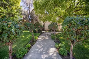11015 Lakewood Ct, Bakersfield, CA 93312 - Photo 5