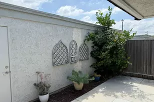 14271 Blackpool Rd, Westminster, CA 92683 - Photo 17