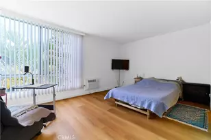 525 S Ardmore, Los Angeles, CA 90020 - Photo 3
