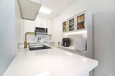 525 S Ardmore #338, Los Angeles, CA 90020 - Photo 7