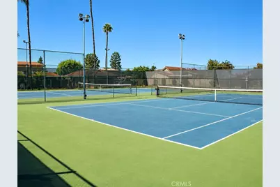 8952 Barcelona, Westminster, CA 92683 - Photo 7