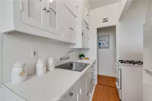 315 W 3rd, Long Beach, CA 90802 - Photo 17