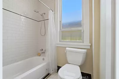 672 Stanley, Long Beach, CA 90814 - Photo 9