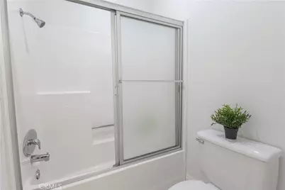 251 Gallery, Tustin, CA 92782 - Photo 15