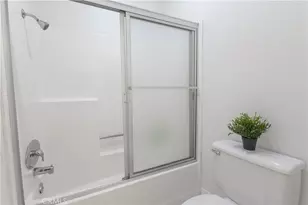 251 Gallery, Tustin, CA 92782 - Photo 15