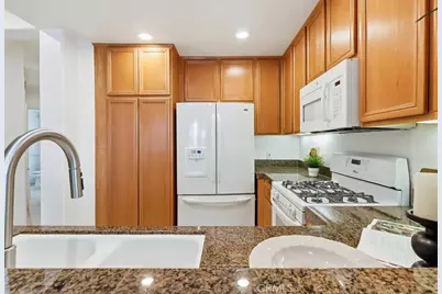 13075 Pacific Promenade Place #115, Playa Vista, CA 90094 - Photo 13