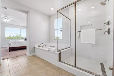 182 Scale, Irvine, CA 92618 - Photo 33