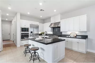 182 Scale, Irvine, CA 92618 - Photo 15