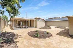 2422 W Pomona St, Santa Ana, CA 92704 - Photo 45