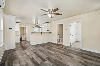 924 Frigate Avenue, Wilmington, CA 90744 - Photo 7