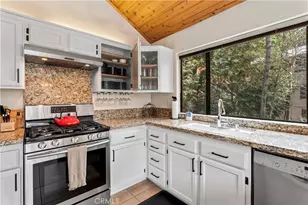 791 Virginia Ct, Lake Arrowhead, CA 92352 - Photo 11