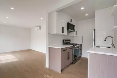 2223 Clyde Avenue, Los Angeles, CA 90016 - Photo 9
