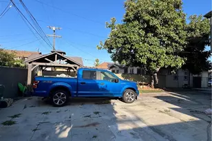 207 W 85th Pl, Los Angeles, CA 90003 - Photo 25