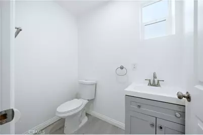 6919 S Menlo, Los Angeles, CA 90044 - Photo 15
