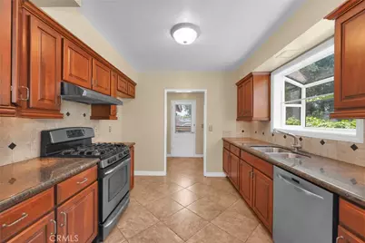 140 Coastline, Seal Beach, CA 90740 - Photo 13