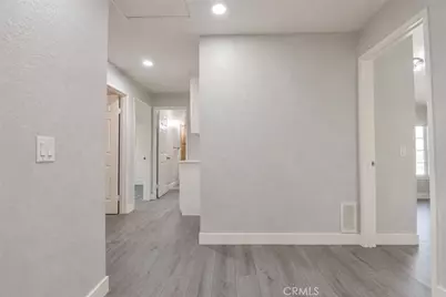 1896 W Surf, Anaheim, CA 92801 - Photo 19