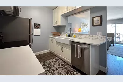 1707 Pacific Coast #507, Hermosa Beach, CA 90254 - Photo 9