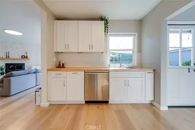 2719 Nipomo Avenue, Long Beach, CA 90815 - Photo 9