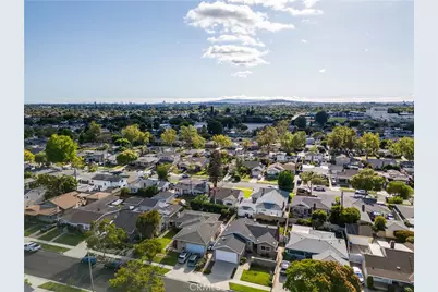 2719 Nipomo Avenue, Long Beach, CA 90815 - Photo 31