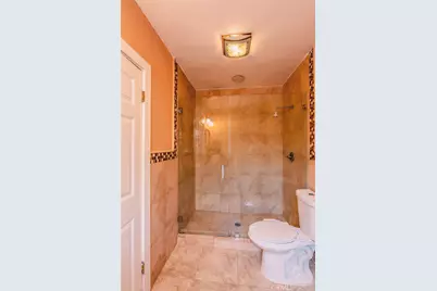 7122 De Longpre, Los Angeles, CA 90046 - Photo 13