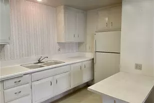 1603 Merion Way M2-42L, Seal Beach, CA 90740 - Photo 19