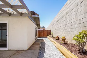 12192 Pluto, Victorville, CA 92392 - Photo 23