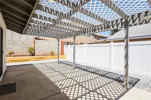 12192 Pluto, Victorville, CA 92392 - Photo 5
