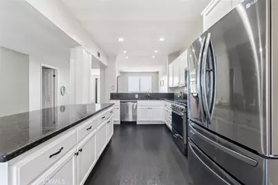 2604 E 20th #205E, Signal Hill, CA 90755 - Photo 11