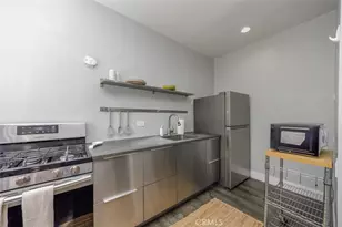 325 W 3rd St, Long Beach, CA 90802 - Photo 9