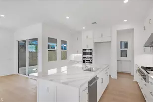 201 Briar Moon, Irvine, CA 92618 - Photo 3